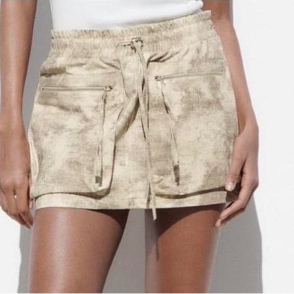 Zara Printed Mini Cargo Skirt